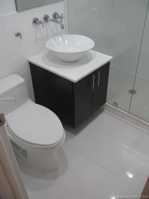 Meridian Court - Residential Lease