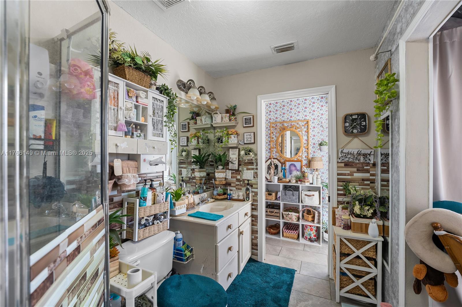 PLEASANT HILL TRAILS UNIT - Residential