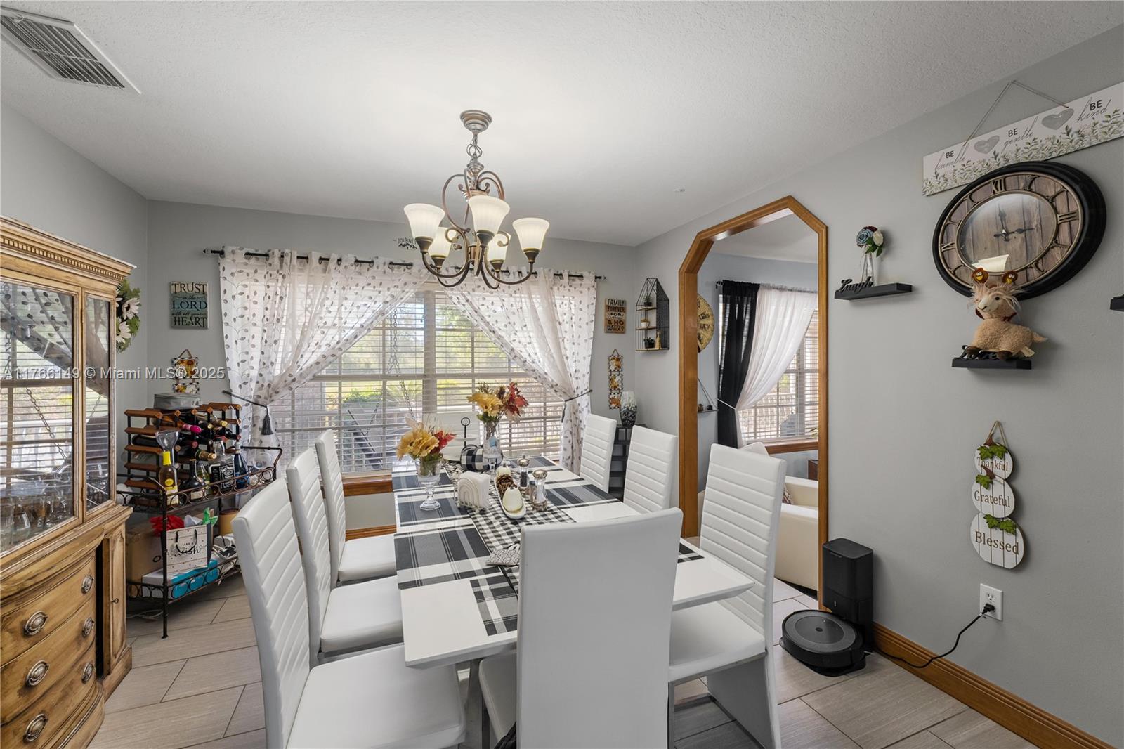 PLEASANT HILL TRAILS UNIT - Residential