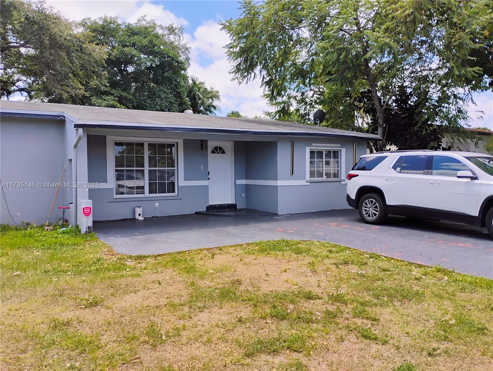 Rental Property at 252 S Biscayne River Dr, Miami, Broward County, Florida - Bedrooms: 3 
Bathrooms: 2  - $3,050 MO.