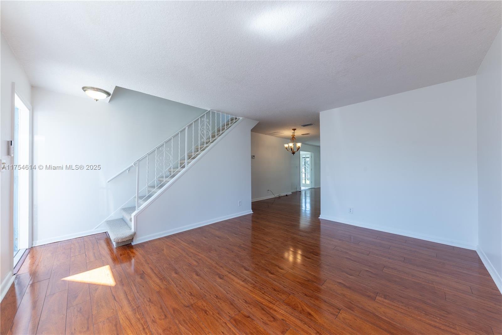 CHERRY HOLLOW 2ND SEC - Residential