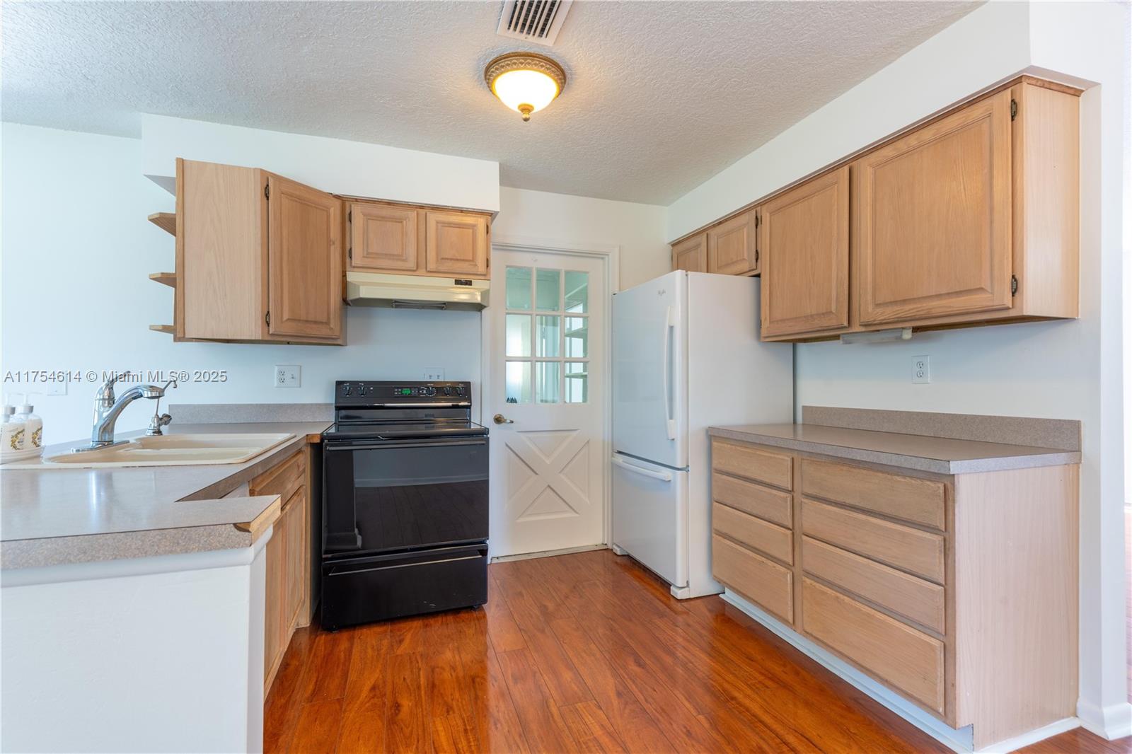 CHERRY HOLLOW 2ND SEC - Residential