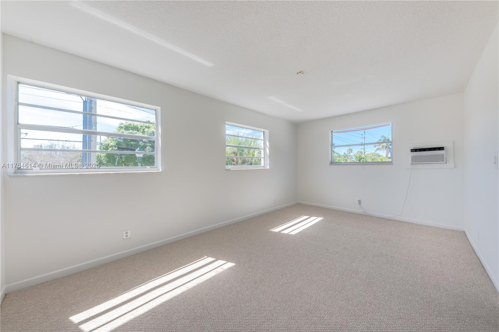 CHERRY HOLLOW 2ND SEC - Residential