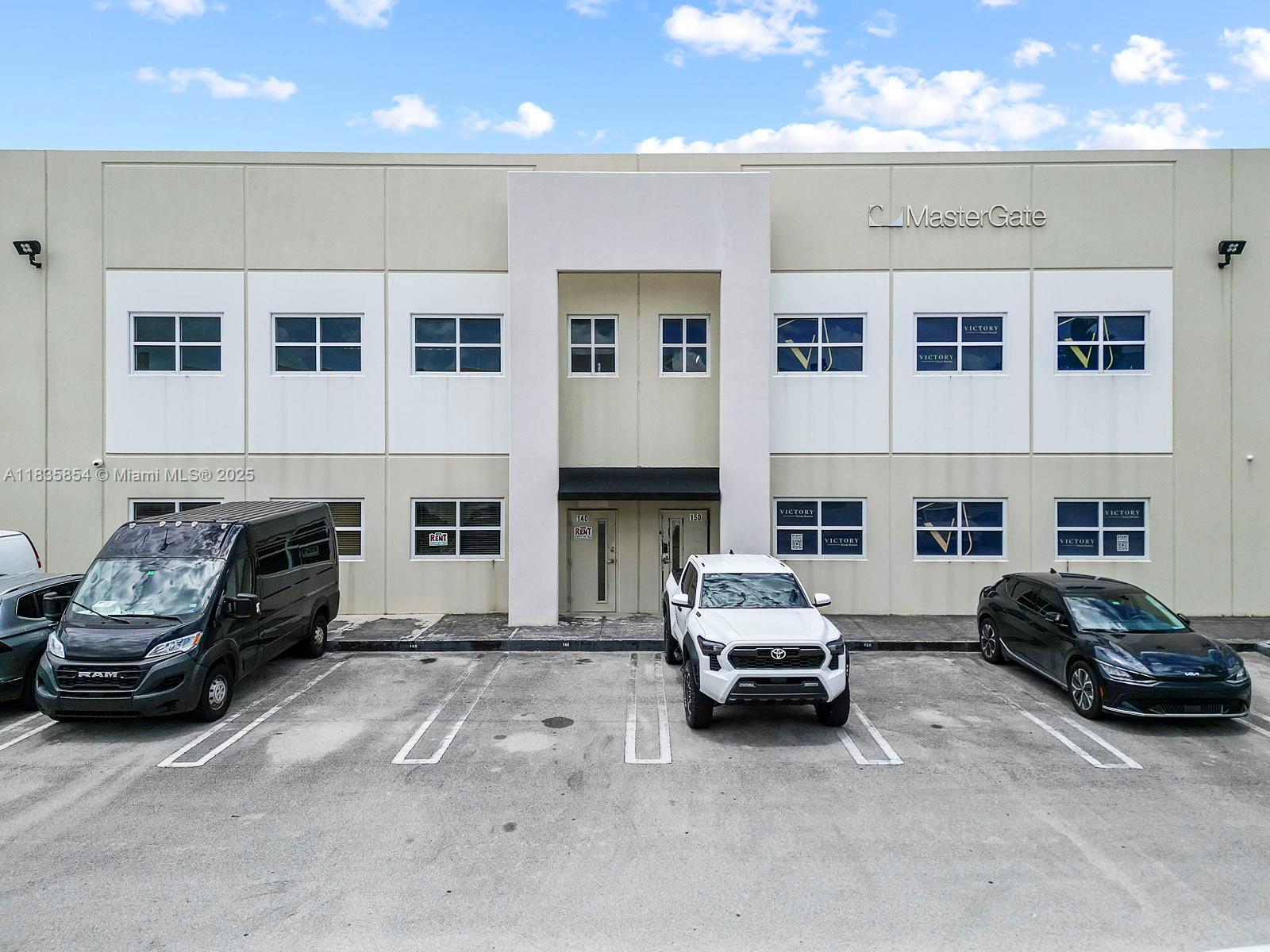 10900 NW 21st St 140