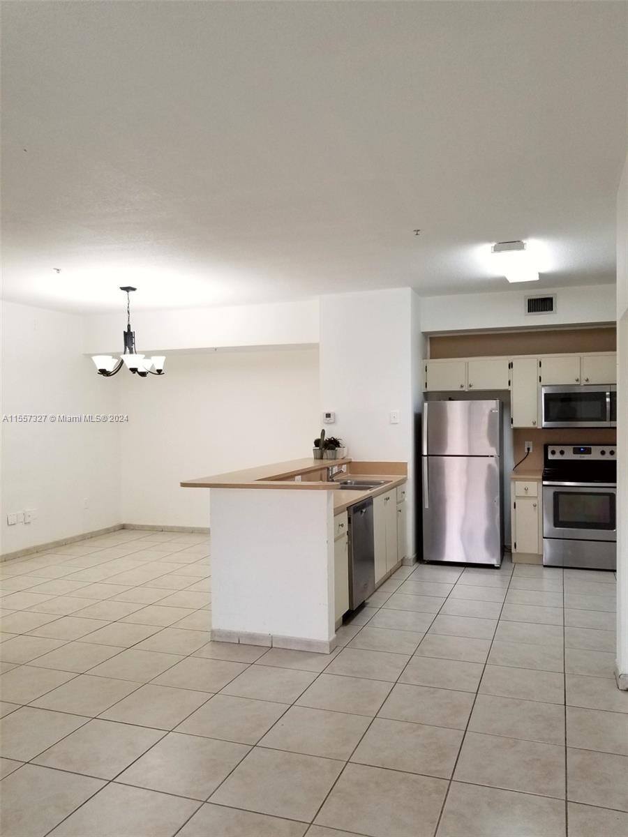 PALM GARDENS AT DORAL CON - Residential Lease