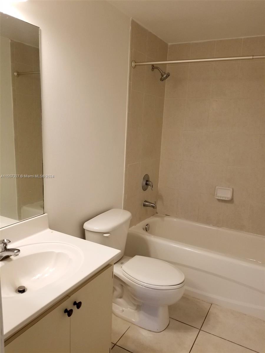 PALM GARDENS AT DORAL CON - Residential Lease