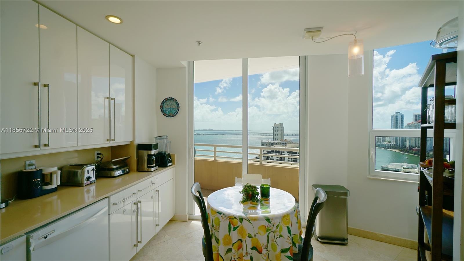 848 BRICKELL KEY DR 2905