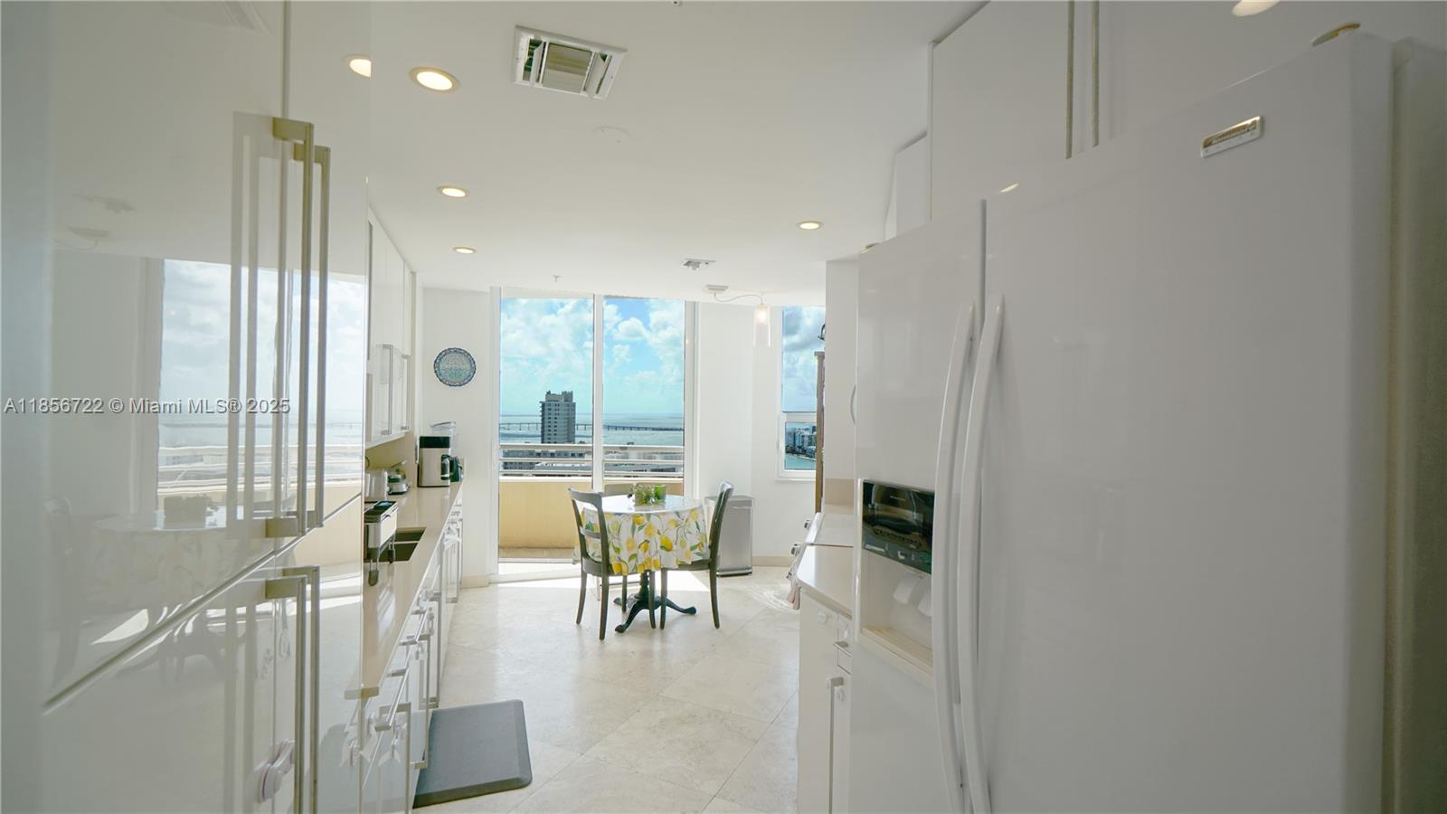 848 BRICKELL KEY DR 2905