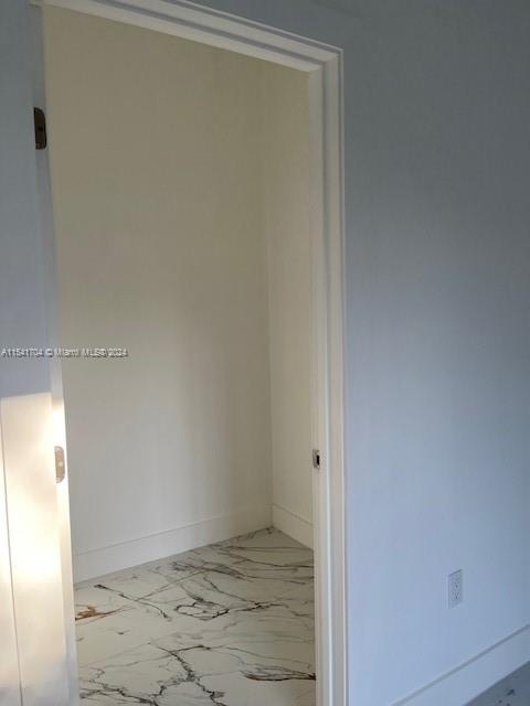 OAK MANOR - Residential