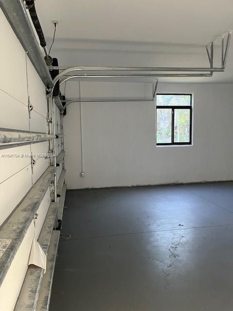 OAK MANOR - Residential