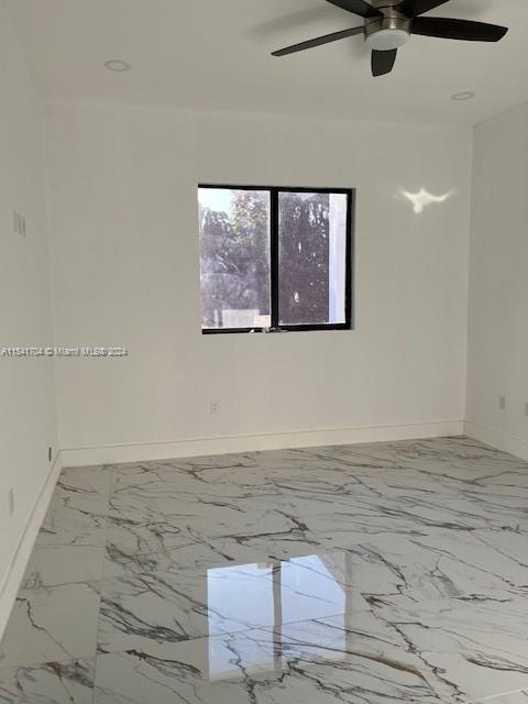 OAK MANOR - Residential