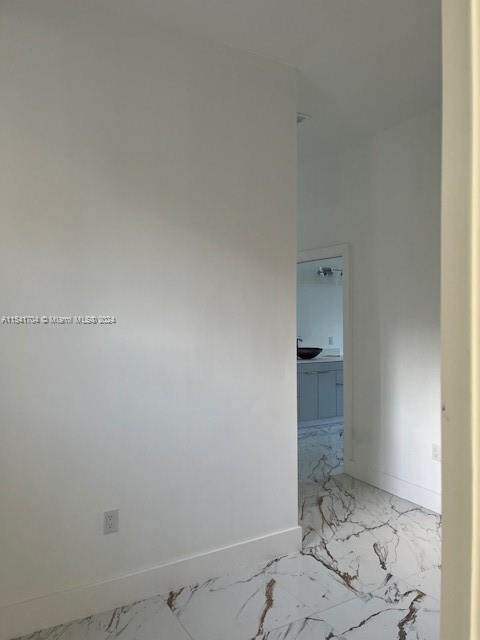 OAK MANOR - Residential