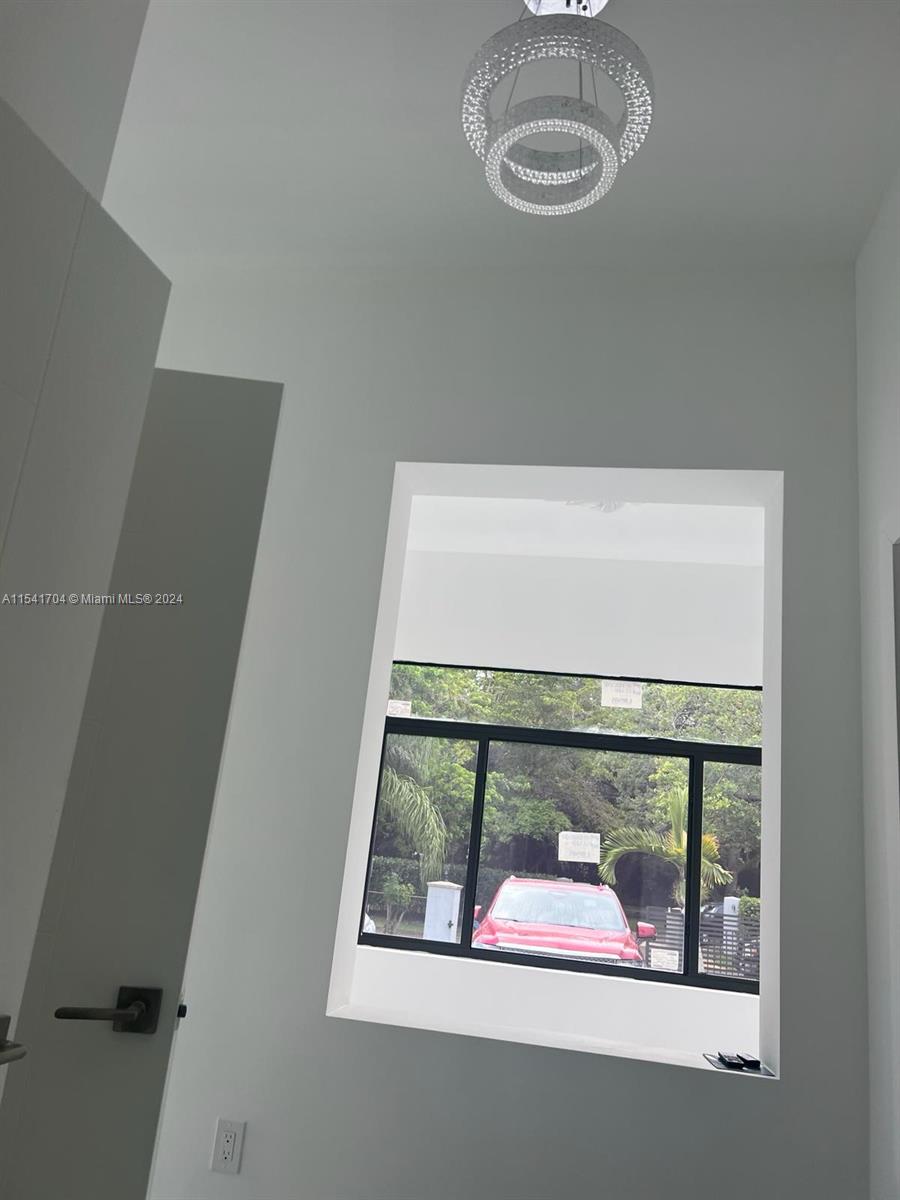 OAK MANOR - Residential