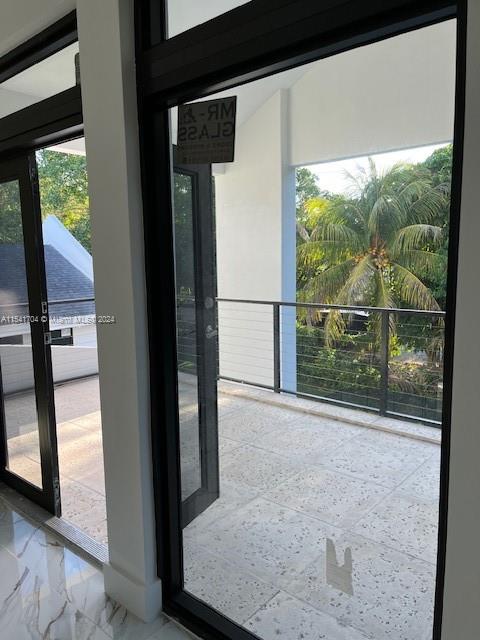 OAK MANOR - Residential