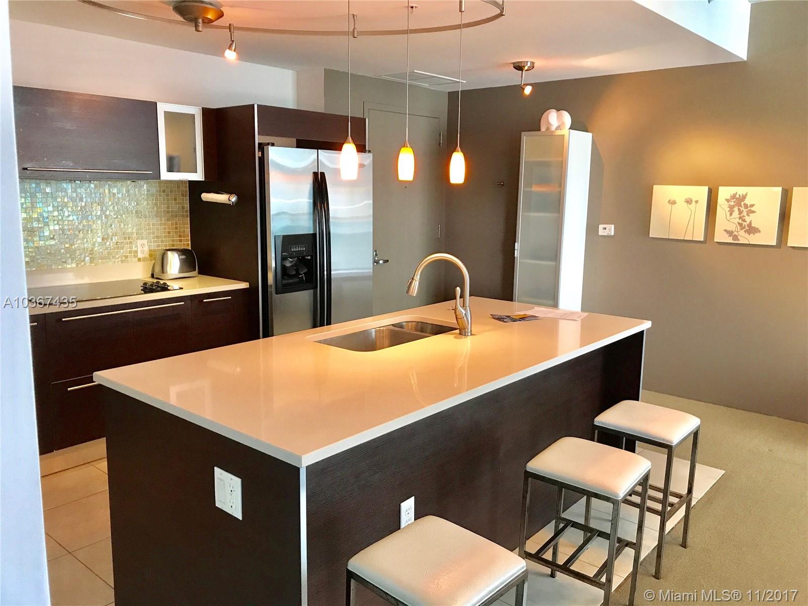 QUANTUM ON THE BAY CONDO - Residential