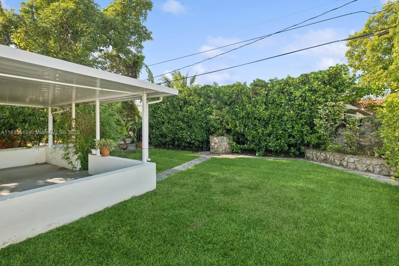 Miami, Florida 33133, United States, 3 Bedrooms Bedrooms, ,2 BathroomsBathrooms,Residential,Active,148590