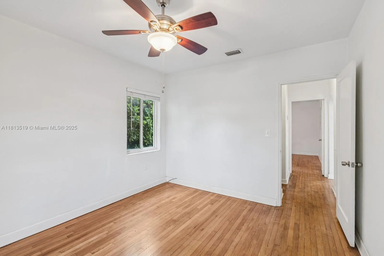 Miami, Florida 33133, United States, 3 Bedrooms Bedrooms, ,2 BathroomsBathrooms,Residential,Active,148590