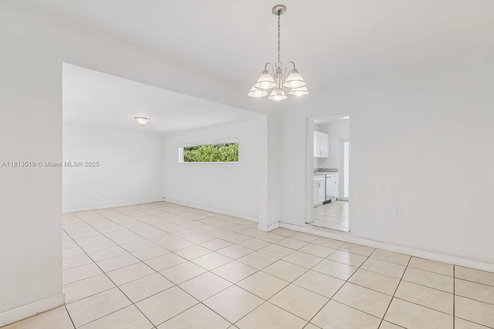 Miami, Florida 33133, United States, 3 Bedrooms Bedrooms, ,2 BathroomsBathrooms,Residential,Active,148590