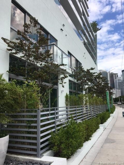 LE PARC AT BRICKELL - Residential Lease