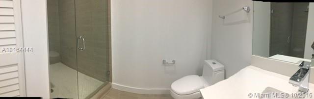 LE PARC AT BRICKELL - Residential Lease