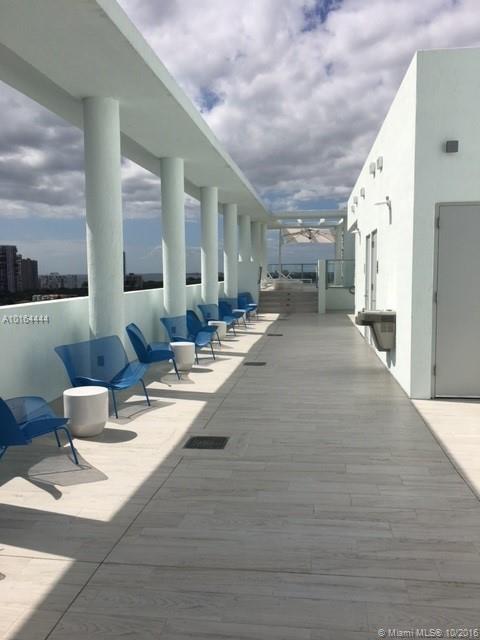 LE PARC AT BRICKELL - Residential Lease