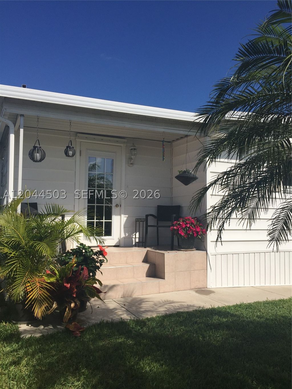 Photo of 5125 SW 26th Ct #., Hollywood, FL 33023 (MLS # A12044503)