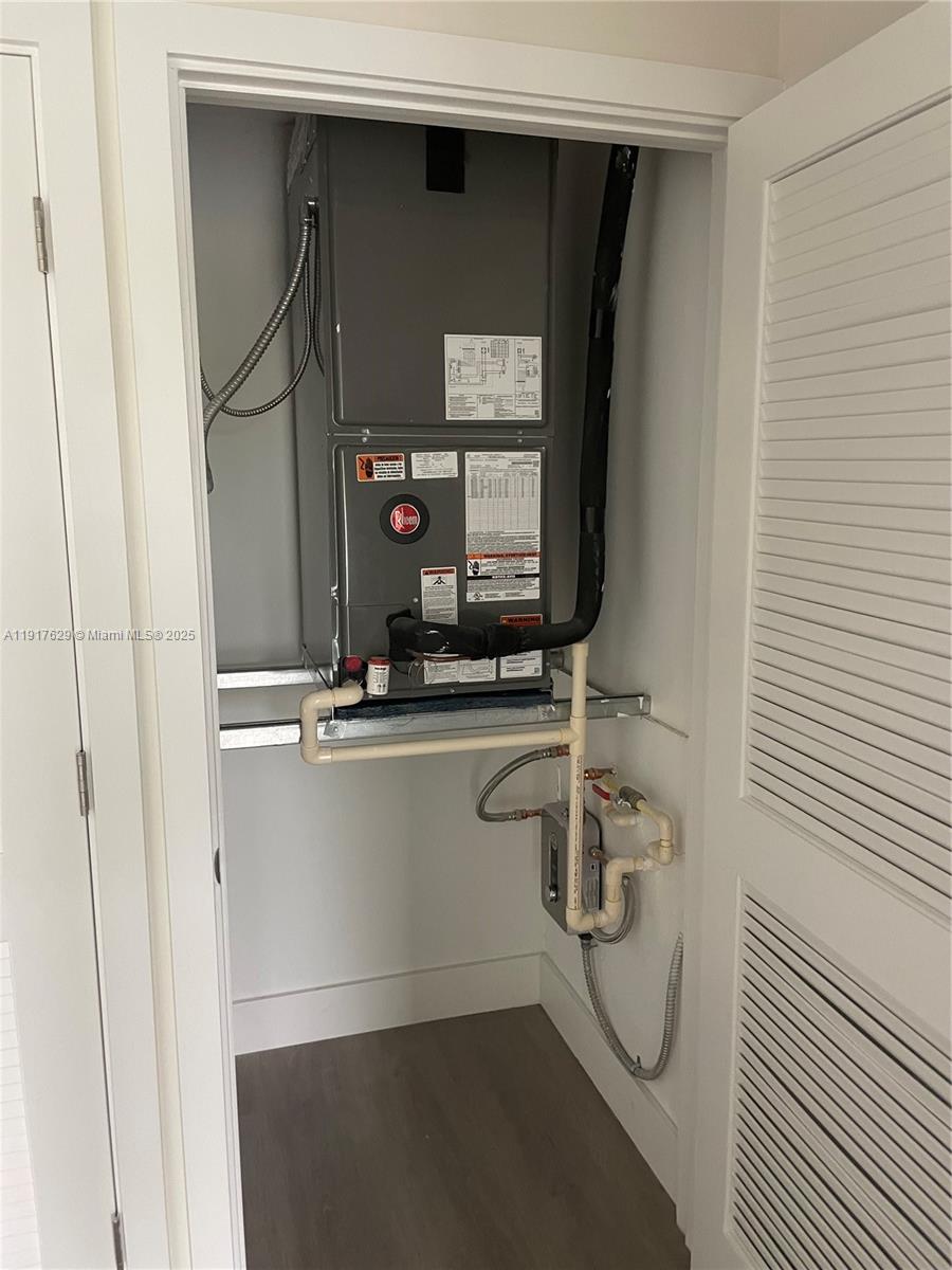 AESTHATIC APARTMENTS - Residential