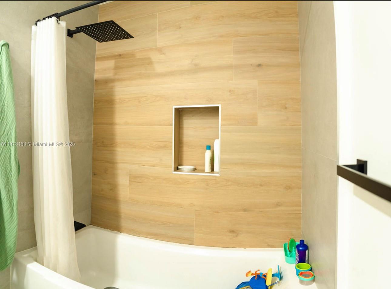 EL PORTAL SEC 7 - Residential