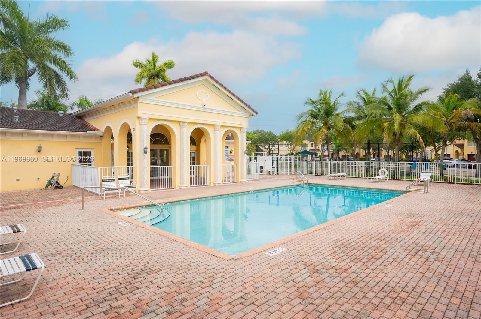 GRAND LAKES PHASE I - Residential