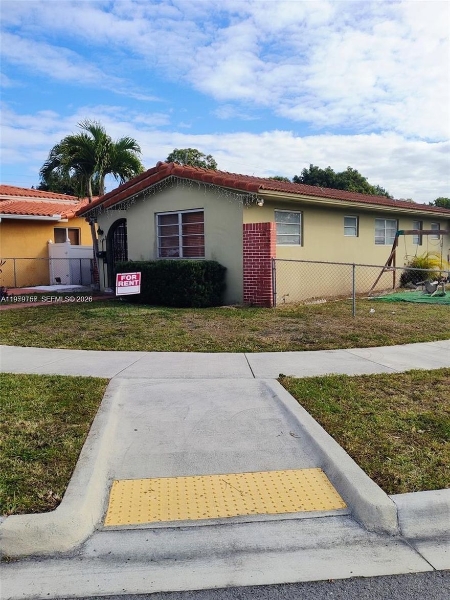 Excellent three bedrooms and two bath in the heart of Coral Gables. Main house is 2/1 and also has a 1 bedroom.
 efficiency. Great condition, waiting for some love. It shows living and family room. Big yards in a corner lot.  Not Homeowner Association. Great location. New pictures coming soon. By appointments only. Owner motivated.