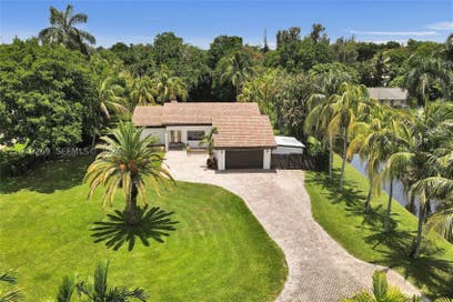 11460 SW 1st Ct Plantation FL 33325
