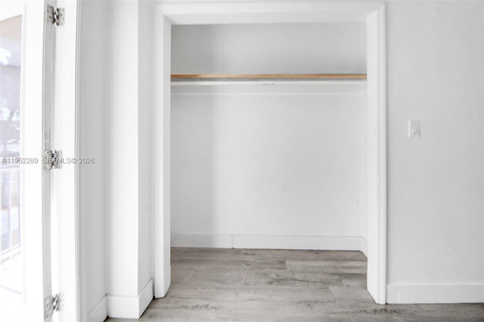 WATERSIDE CONDO - Residential