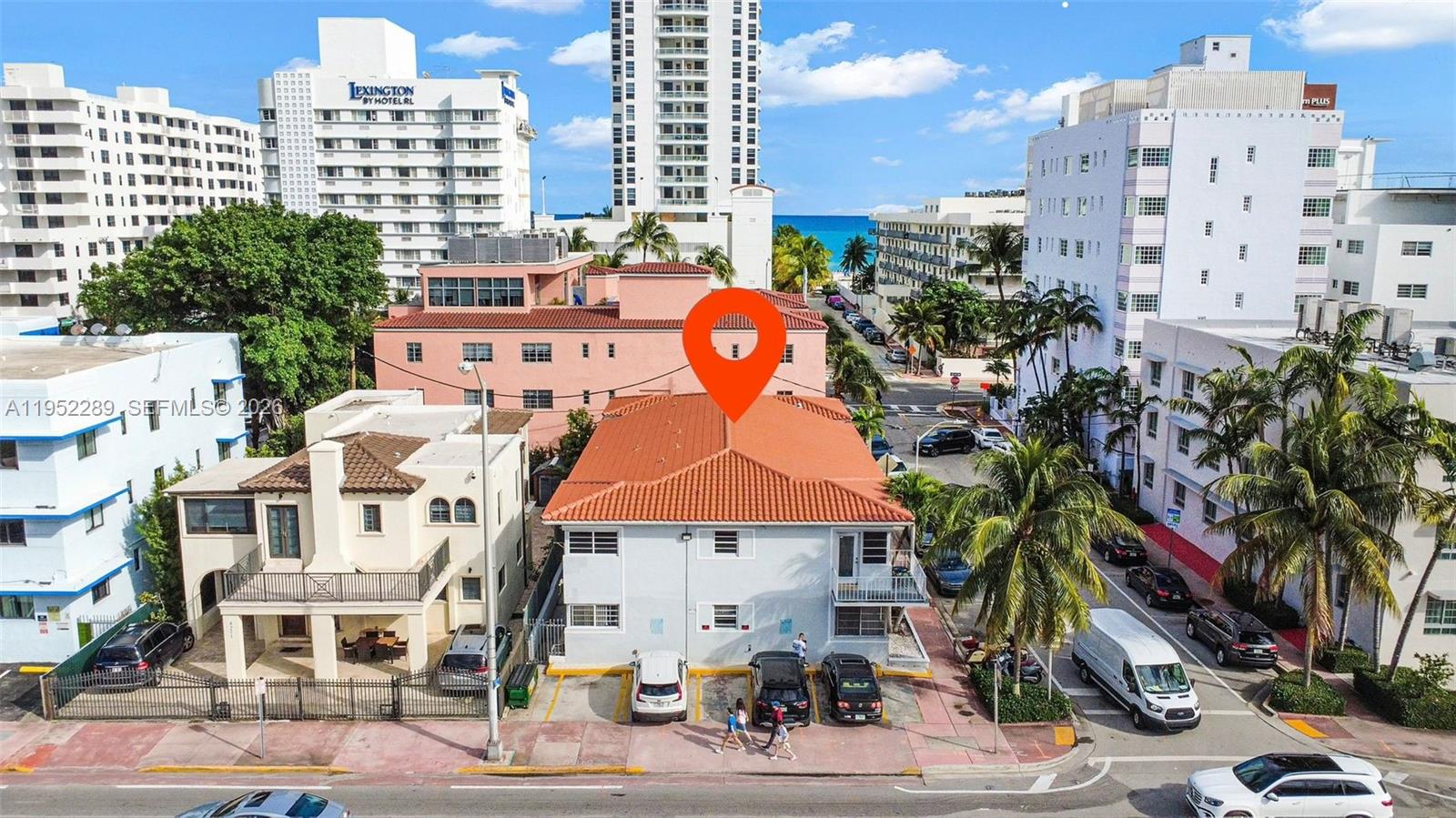 WATERSIDE CONDO - Residential