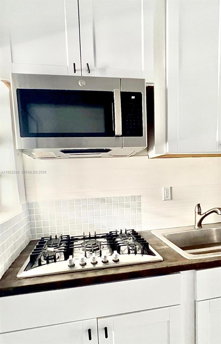 WATERSIDE CONDO - Residential