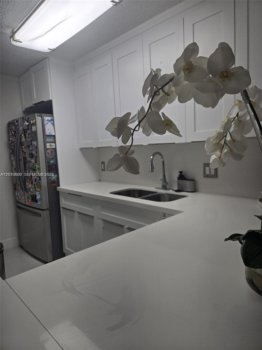 LIVE OAK CONDOMINIUM TWO - Residential