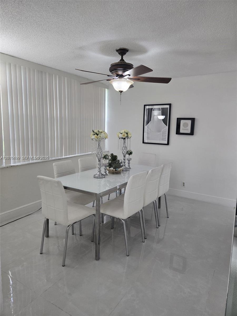 LIVE OAK CONDOMINIUM TWO - Residential