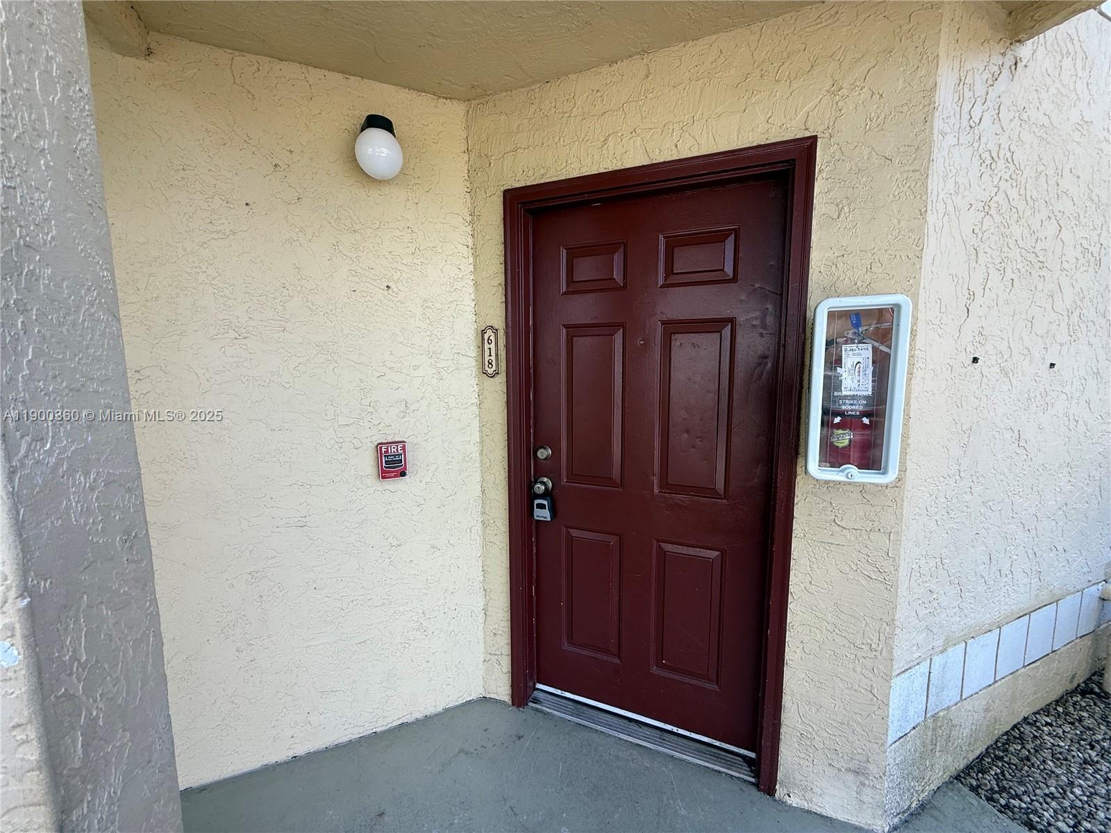 ISLES AT LAGO MAR CONDO - Residential Lease