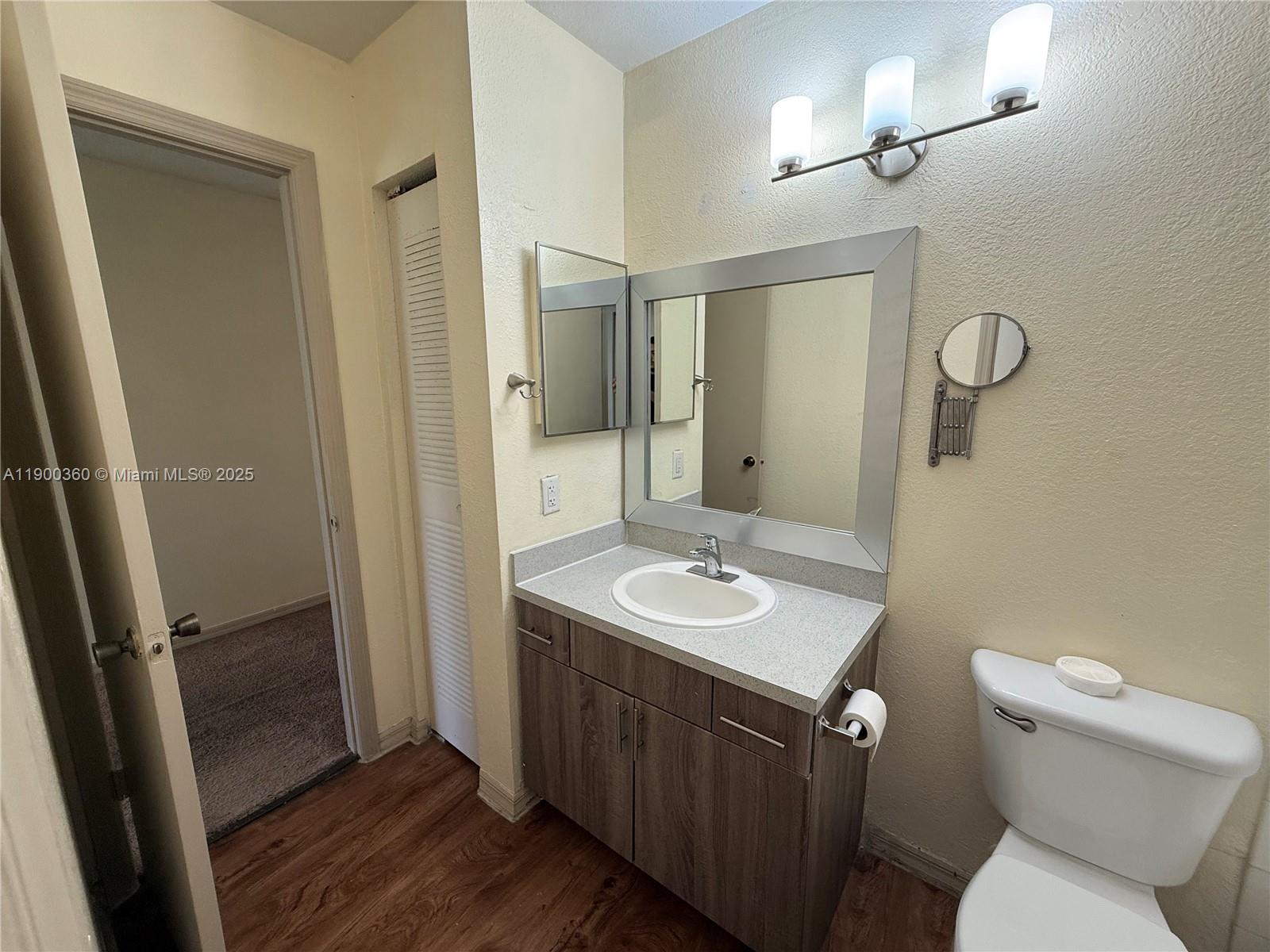 ISLES AT LAGO MAR CONDO - Residential Lease