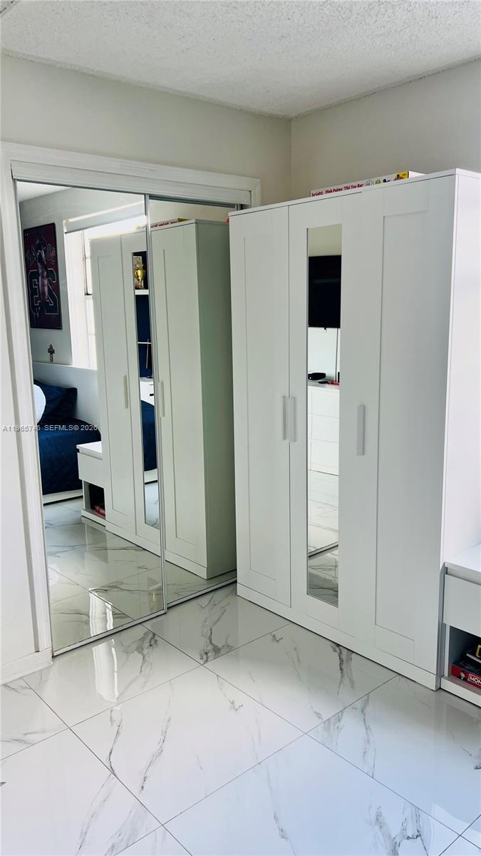 CYPRESS CLUB OF KENDALE C - Residential