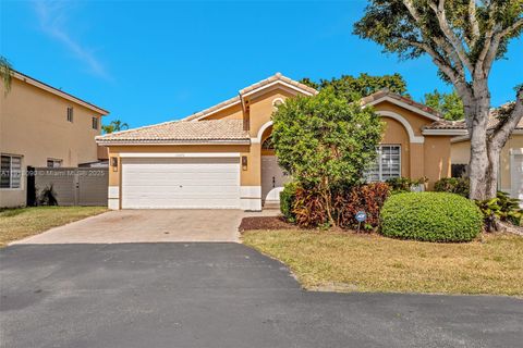 15475 SW 138th Ter Miami FL 33196