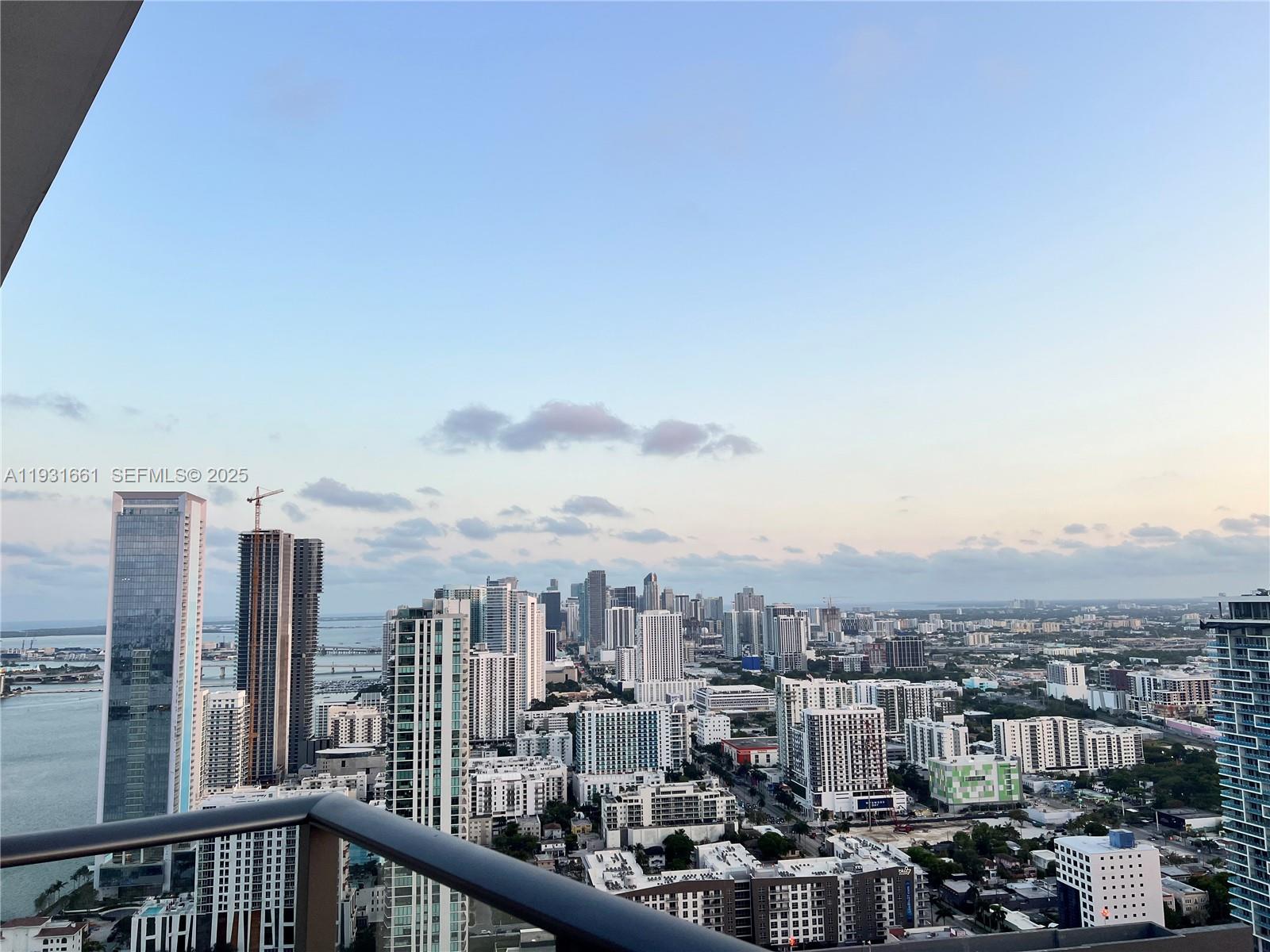 PARAISO BAYVIEWS CONDO - Residential Lease