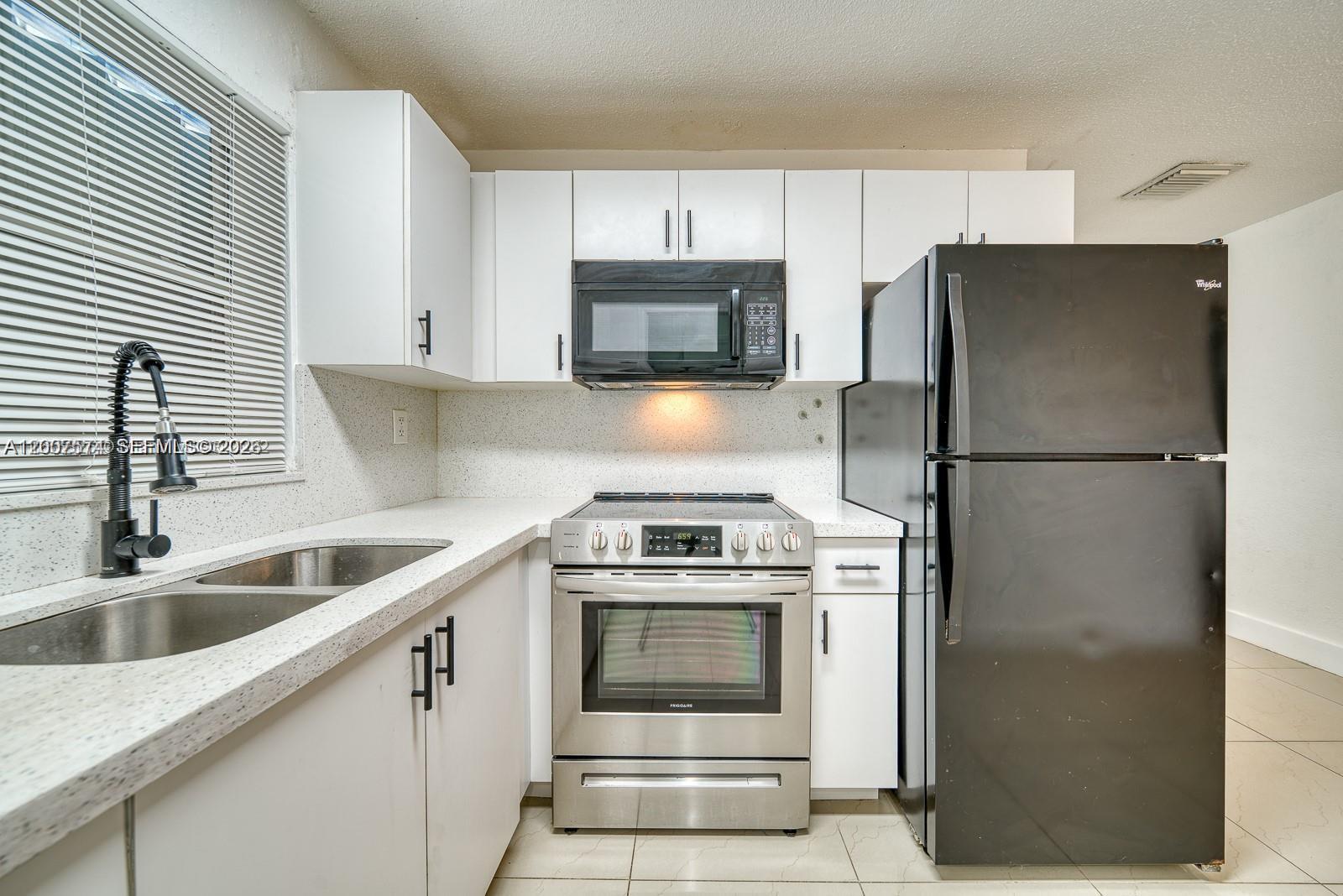 1200 NW 102nd St 1202