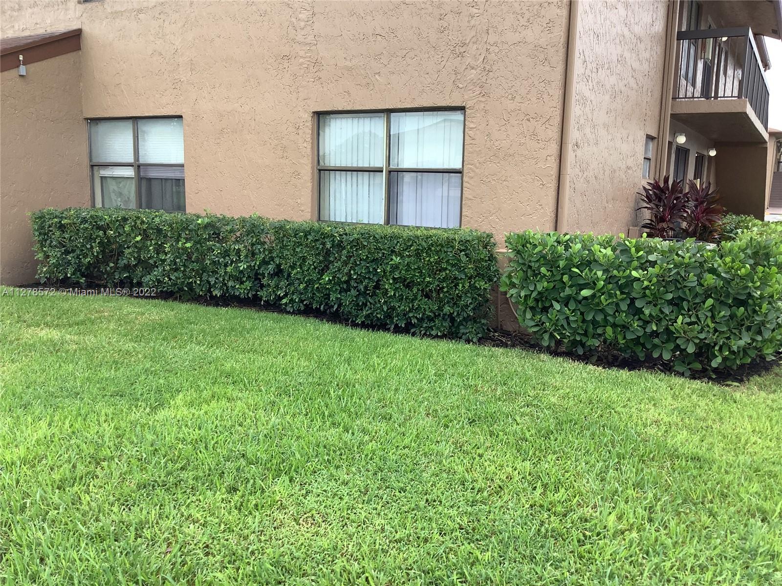 WINDING LAKE AT WELLEBY C - Residential