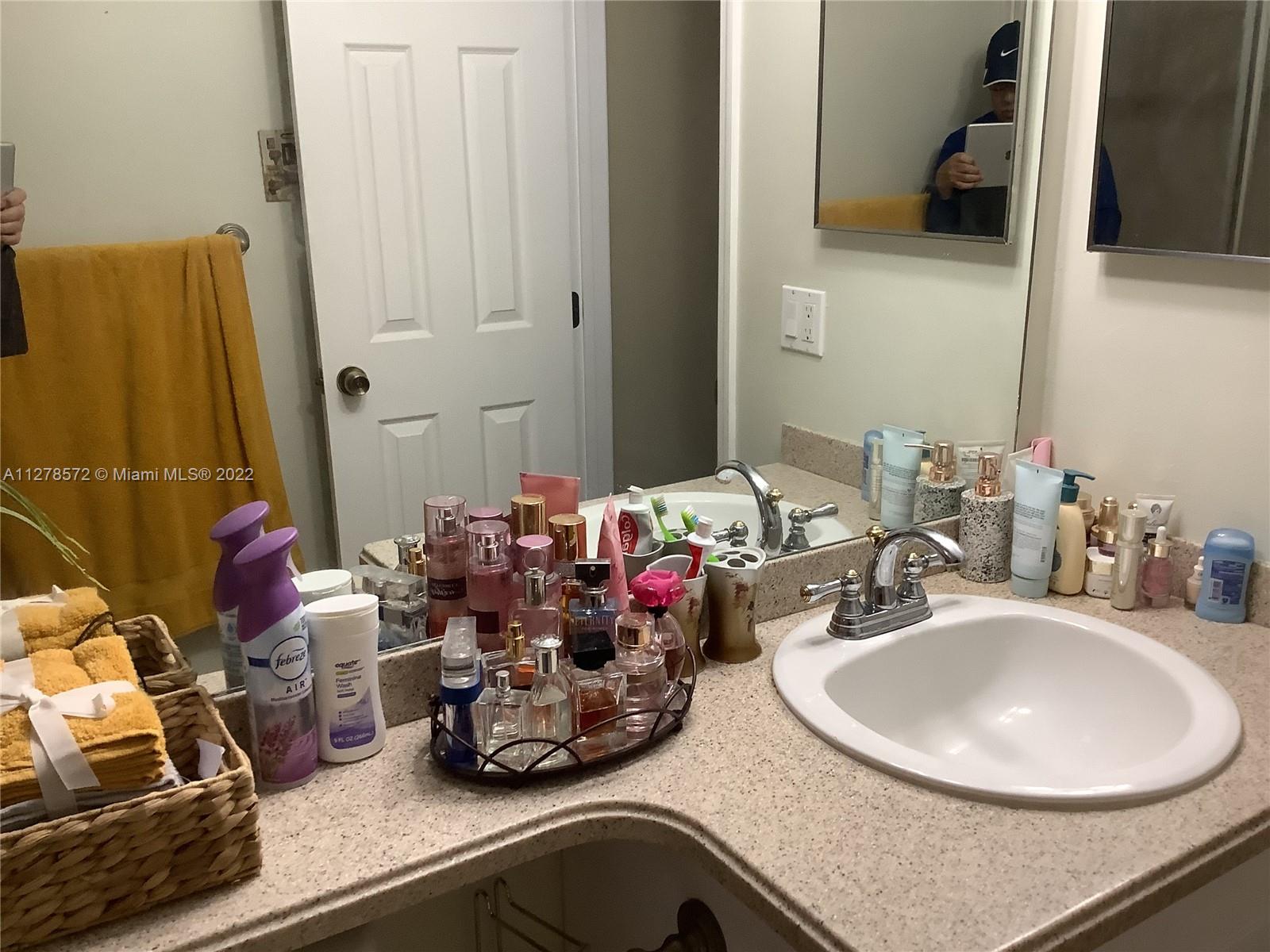 WINDING LAKE AT WELLEBY C - Residential