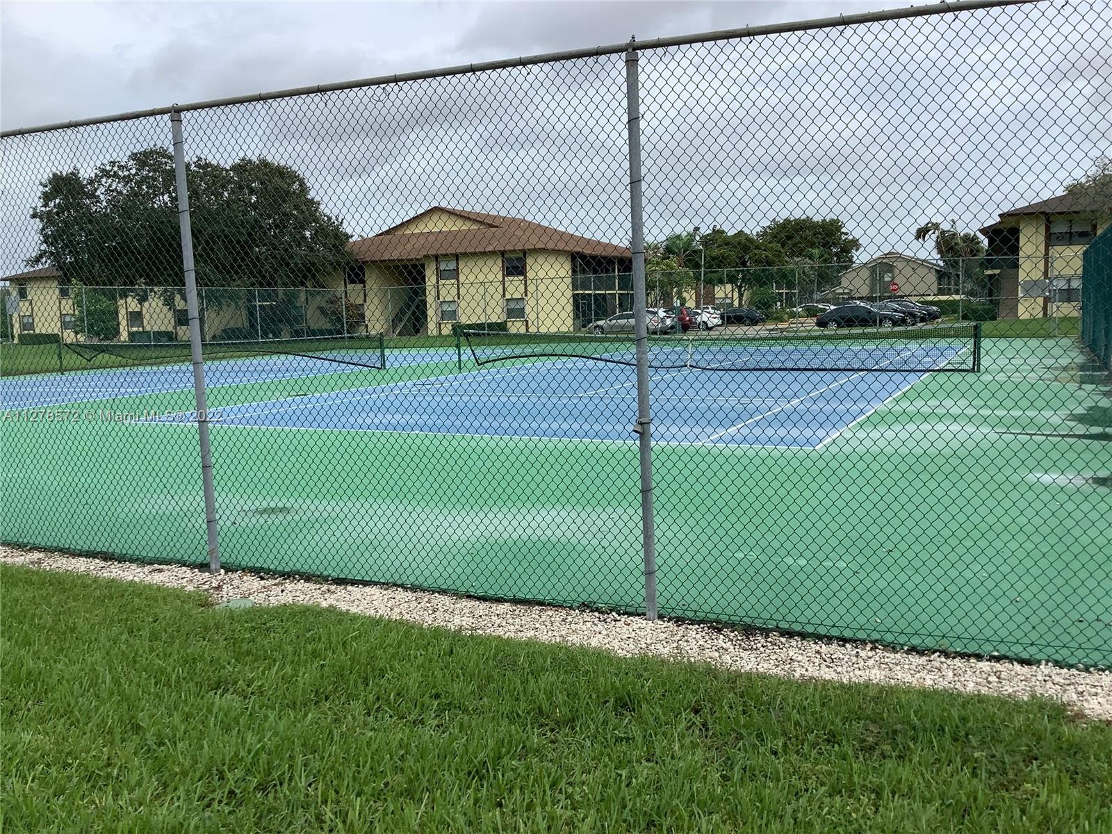 WINDING LAKE AT WELLEBY C - Residential