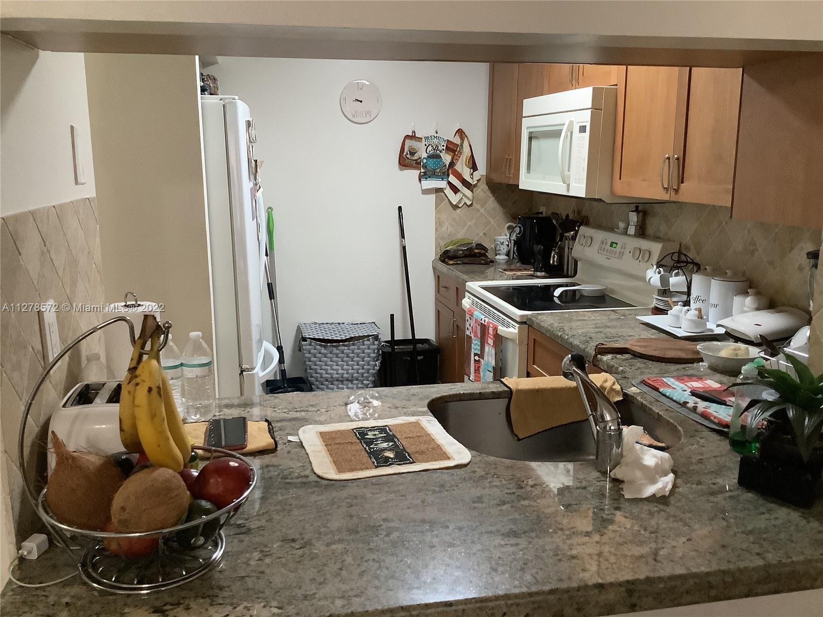 WINDING LAKE AT WELLEBY C - Residential