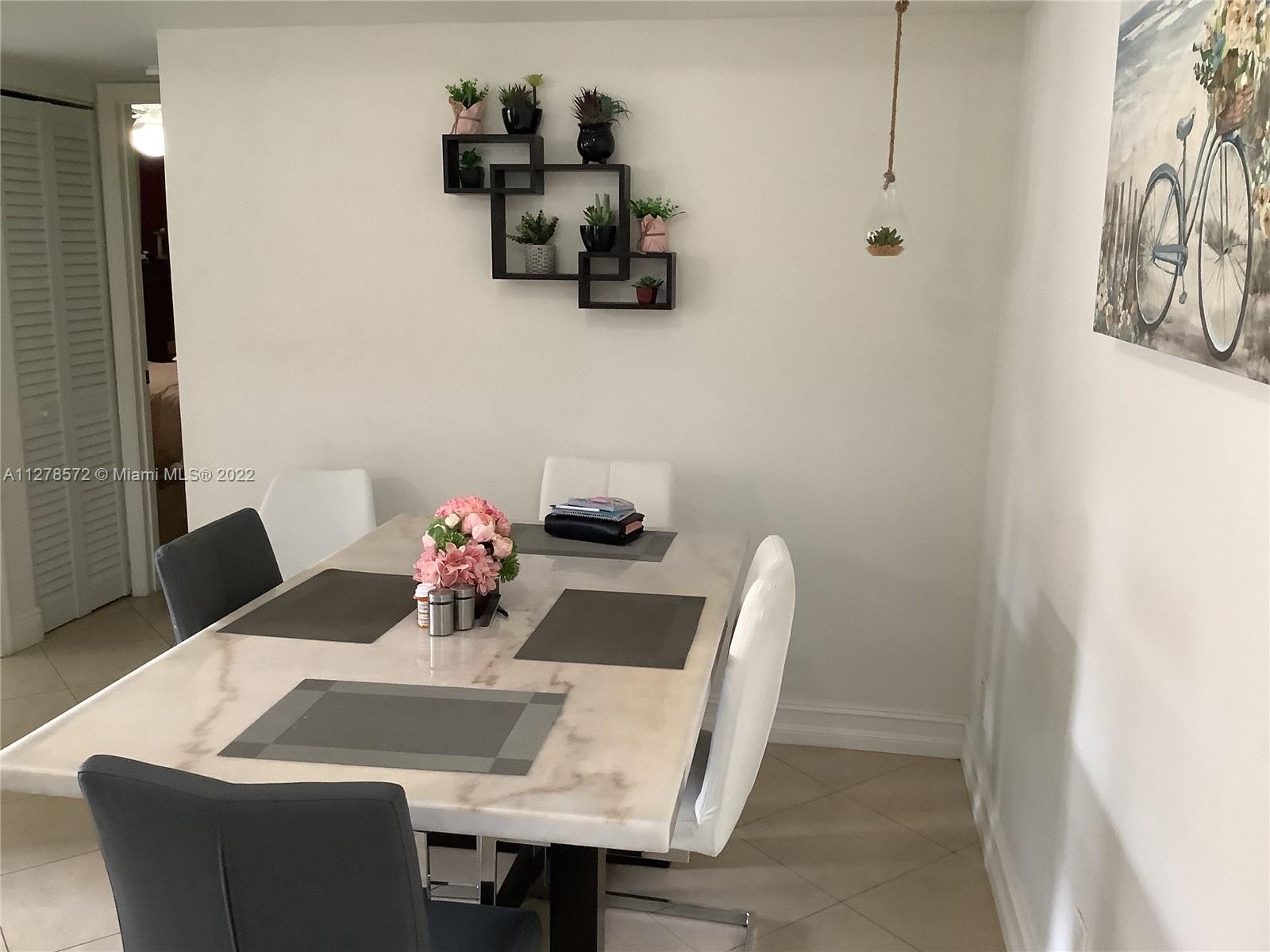 WINDING LAKE AT WELLEBY C - Residential