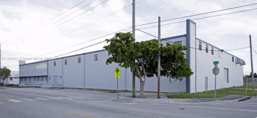 Best priced warehouse per foot on the East side Miami. Located at one of Miami's last emerging Industrial markets. Close to Little River, Buena Vista, i95, 79th St and more.