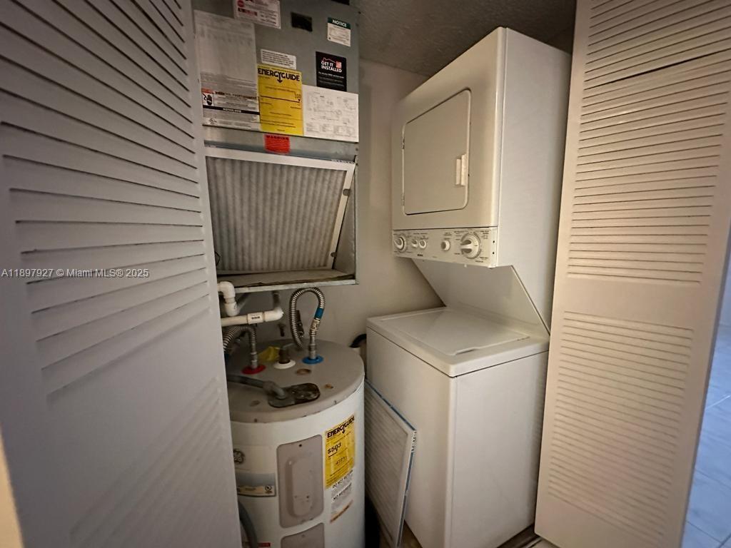 LE CHATEAU CONDO - Residential