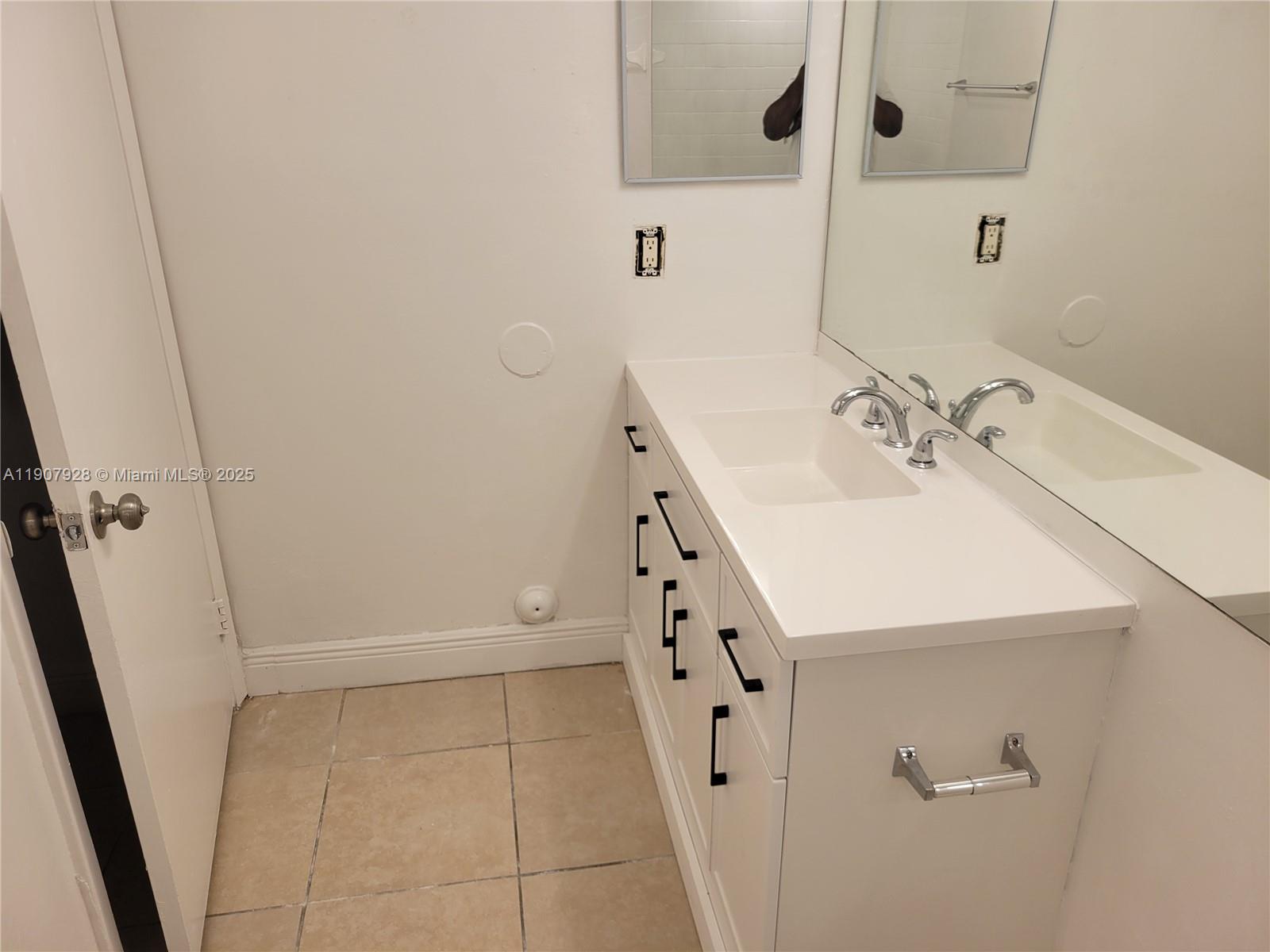 SUN VISTA GARDENS CONDO - Residential Lease